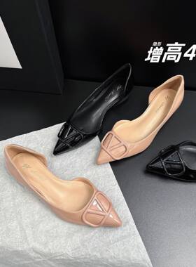 增高4公分烤漆V扣漆皮侧空单鞋女2025夏季新款性感尖头浅口平底鞋