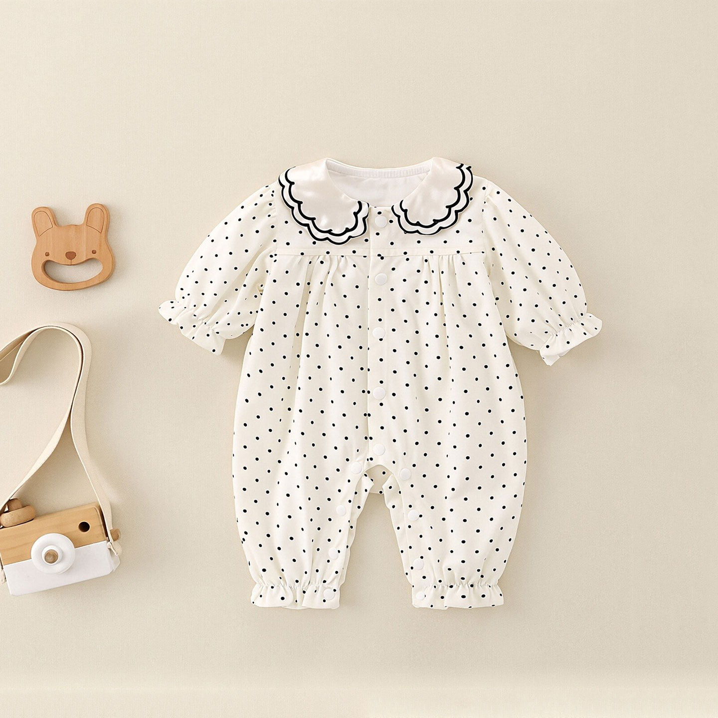 小月龄宝宝秋季连体衣双层无骨洋气早秋婴儿衣服女宝a类春装甜美