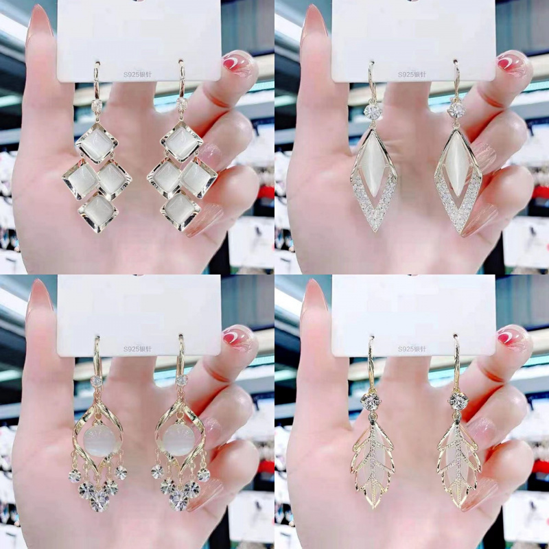 时尚气质猫眼菱形耳环