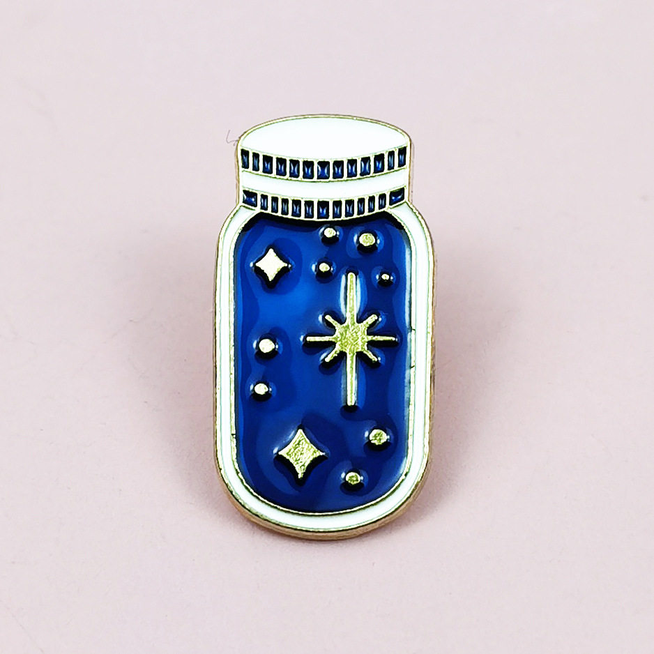 创意夜晚星空图案许愿瓶子胸针合金滴油设计背包衣服装饰品徽章