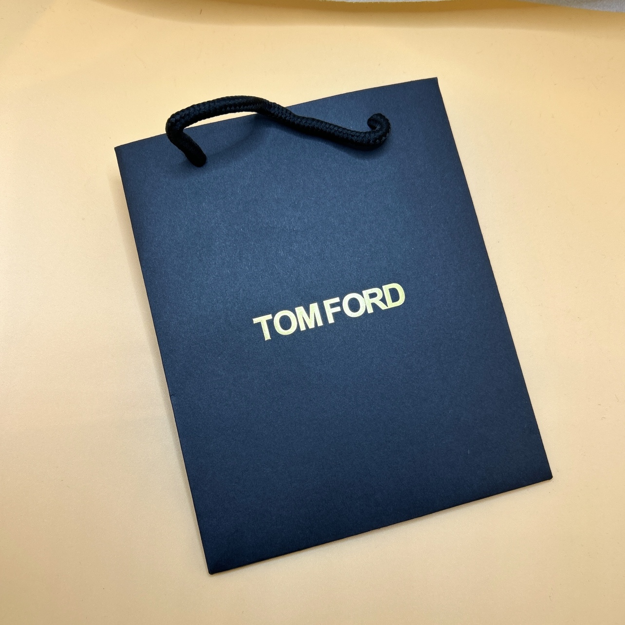 汤姆福特TOM FORD口红盒TF香水礼品盒 TF银白包装丝带手提袋