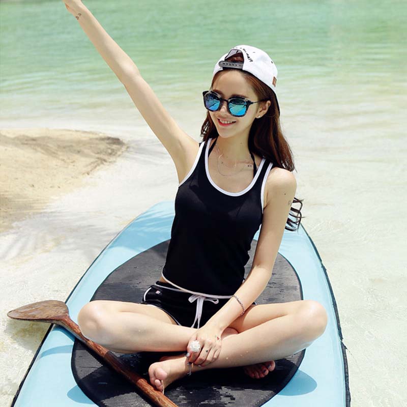 两件套分体式游泳衣女款2024新款背心中性学生平角保守大码泡温泉