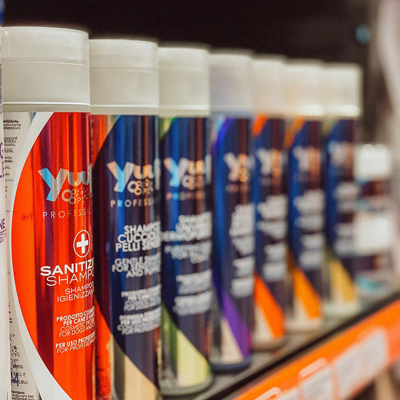 在家轻松赛洗狗狗香波浴液