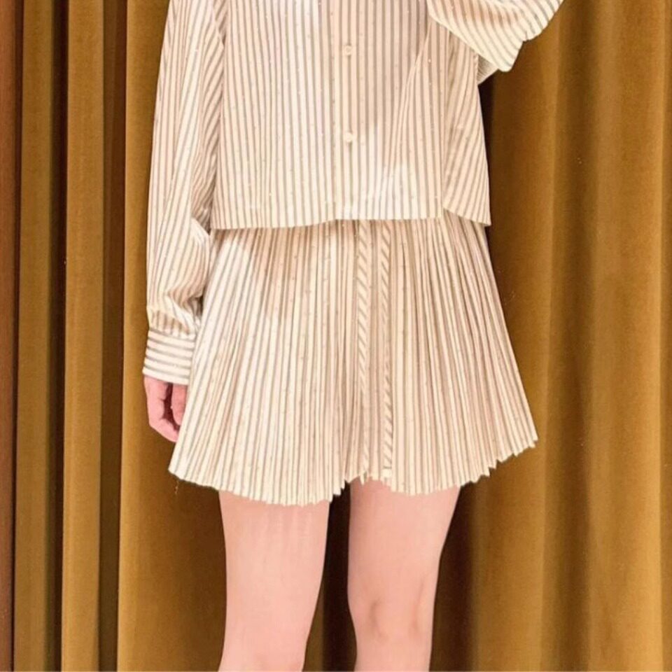2025春夏新款女装浅春系穿搭条纹钻饰百褶半身裙SFPJU01382