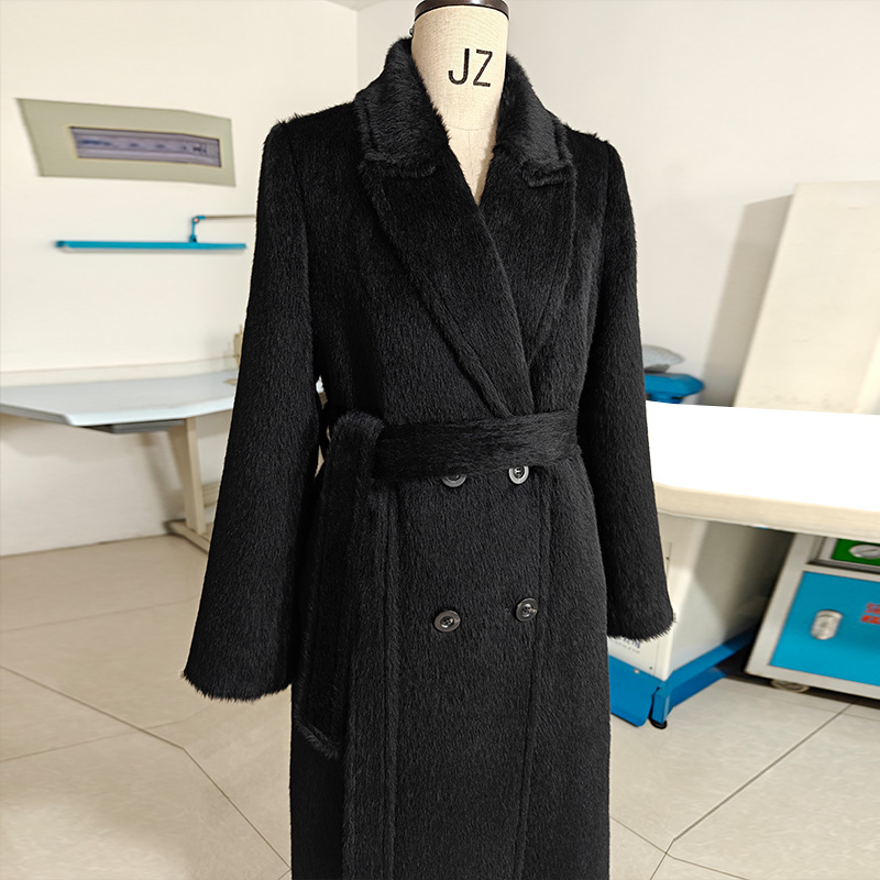 加厚羊驼绒阿尔巴卡高端带里衬白色黑色长款大衣超保暖毛呢外套女