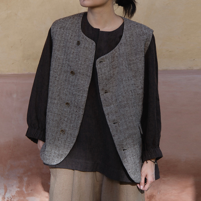 inLESS | 屿麻纪 isola e lino 人字纹羊毛亚麻马甲