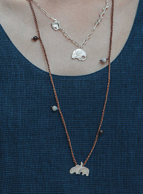 inLESS | 乌鸦巢 Crow's Aerie 对象编织串珠项链