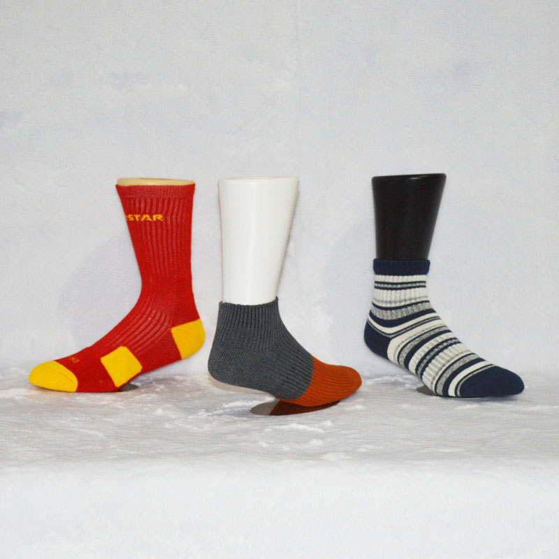 热销吹塑男2号脚  棉丝船袜 拍照展示模特 足模型 塑料 鞋模 磁铁