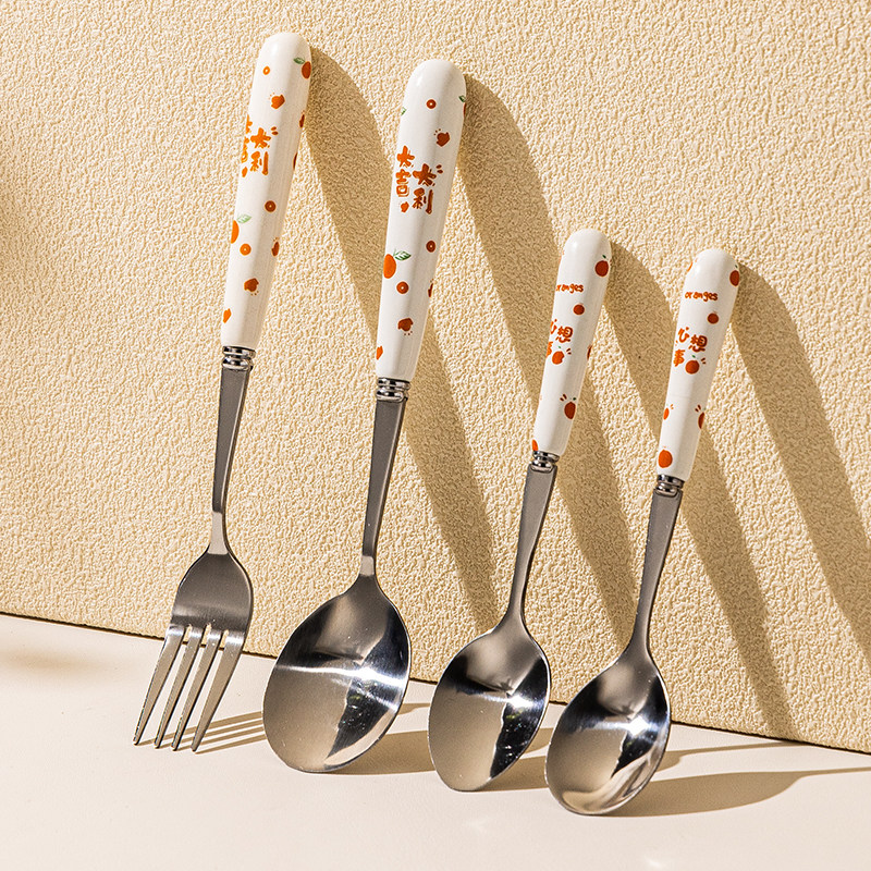 卡通不锈钢勺子家用创意可爱儿童宝宝吃饭小汤勺调羹304不锈钢勺