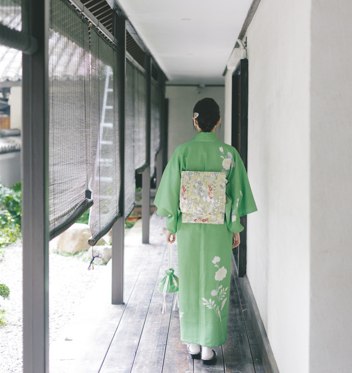 山茶花和服 绿色和服 昭和风和服 陇月夜原创写真摄影改良和服