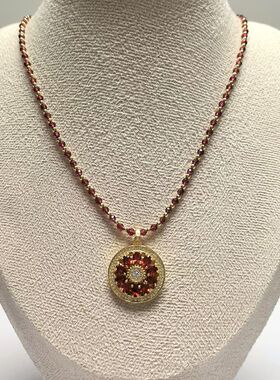 D1170# 通体S925纯银镀金精工镶嵌红石榴石吊坠20*4.5mm