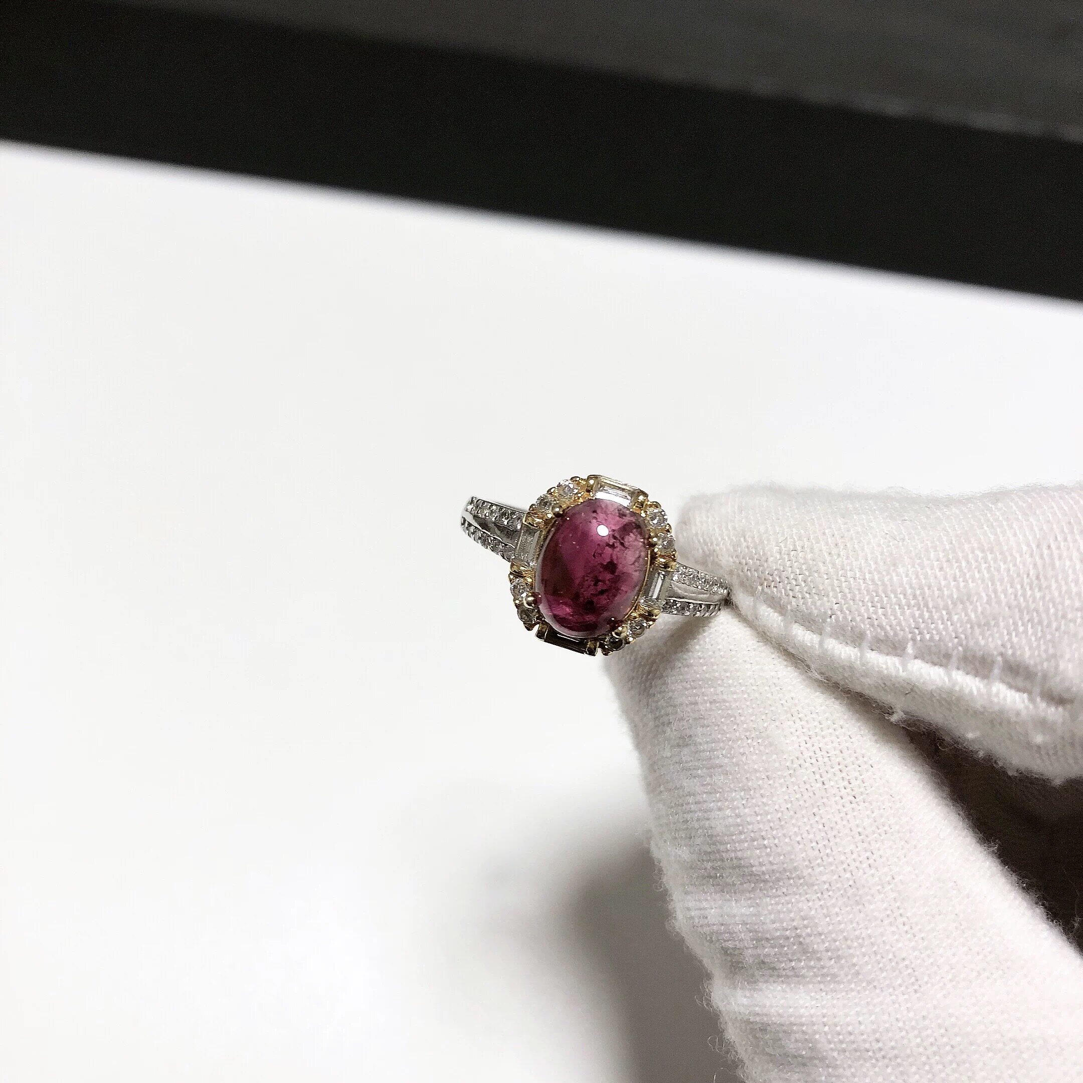 G8# 天然碧玺卢比来色蛋面戒指S925纯银精工镶嵌 戒面8*7mm