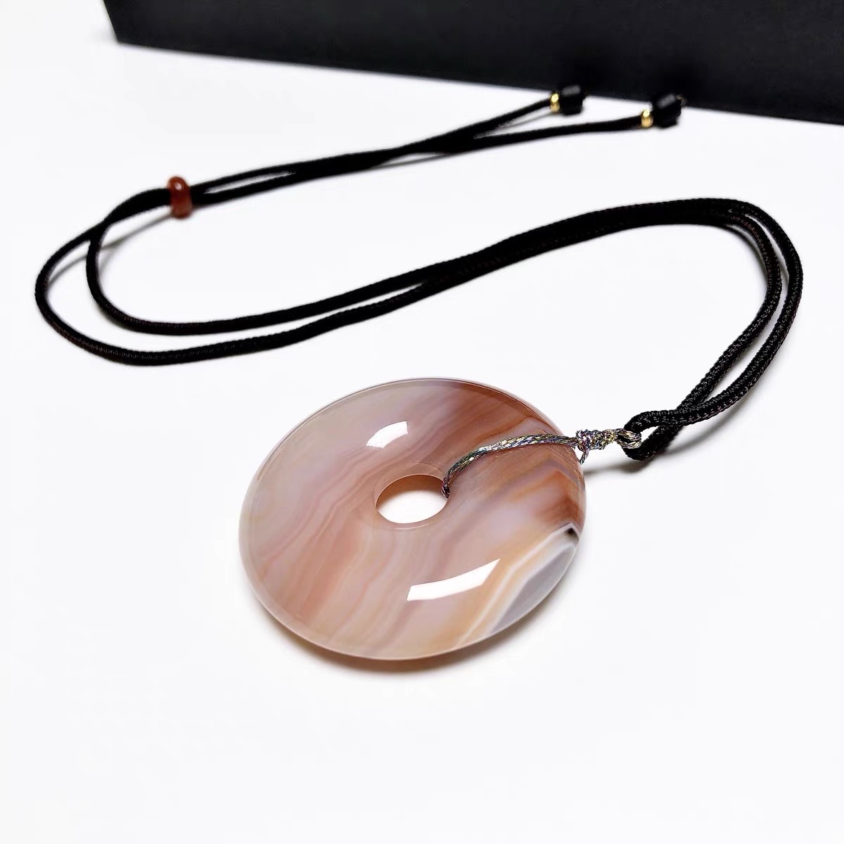 D167# 天然缠丝玛瑙大版平安扣吊坠47*11mm