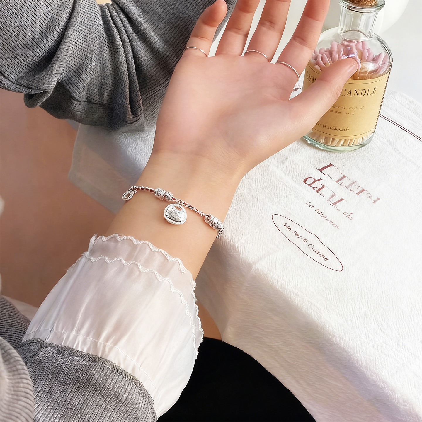 纯银链条缠绕红绳胖福碎冰冰手链