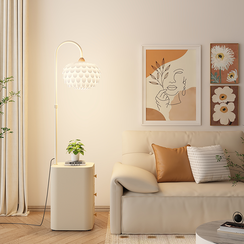 奶油风卧室床头柜落地灯客沙发边