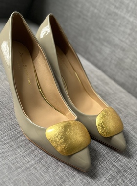 Rupert Sanderson灰色漆皮高跟金跟金扣尖头女鞋浅口单鞋