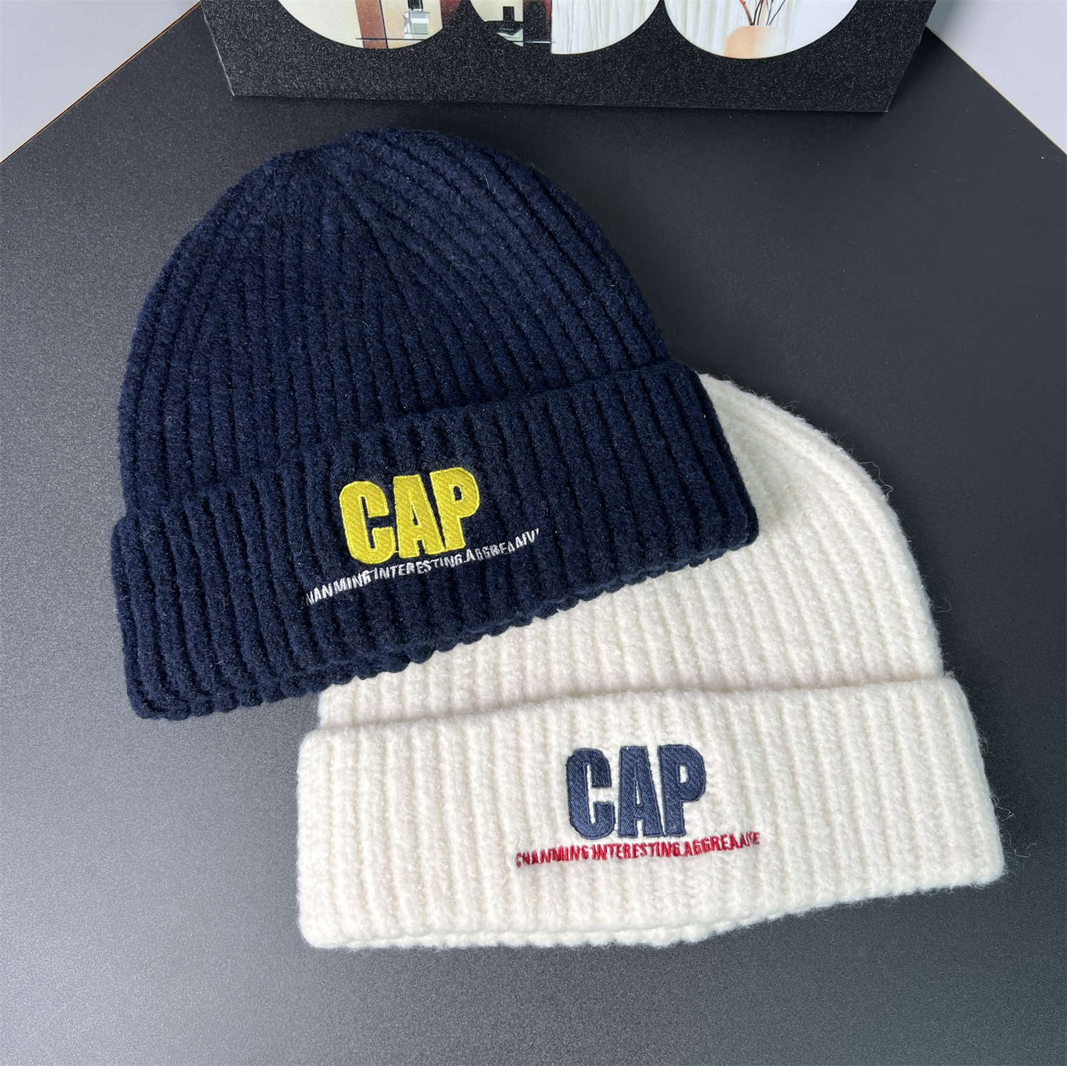 韩国东大门风刺绣字母毛线帽