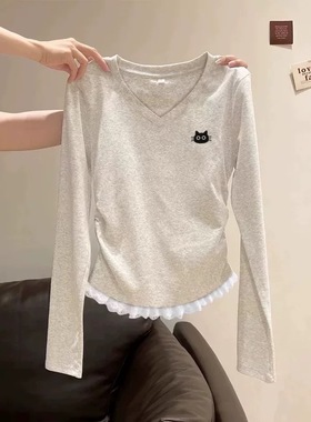 磨毛德绒蕾丝拼接正肩长袖t恤女秋冬2025新款修身短款甜辣小上衣