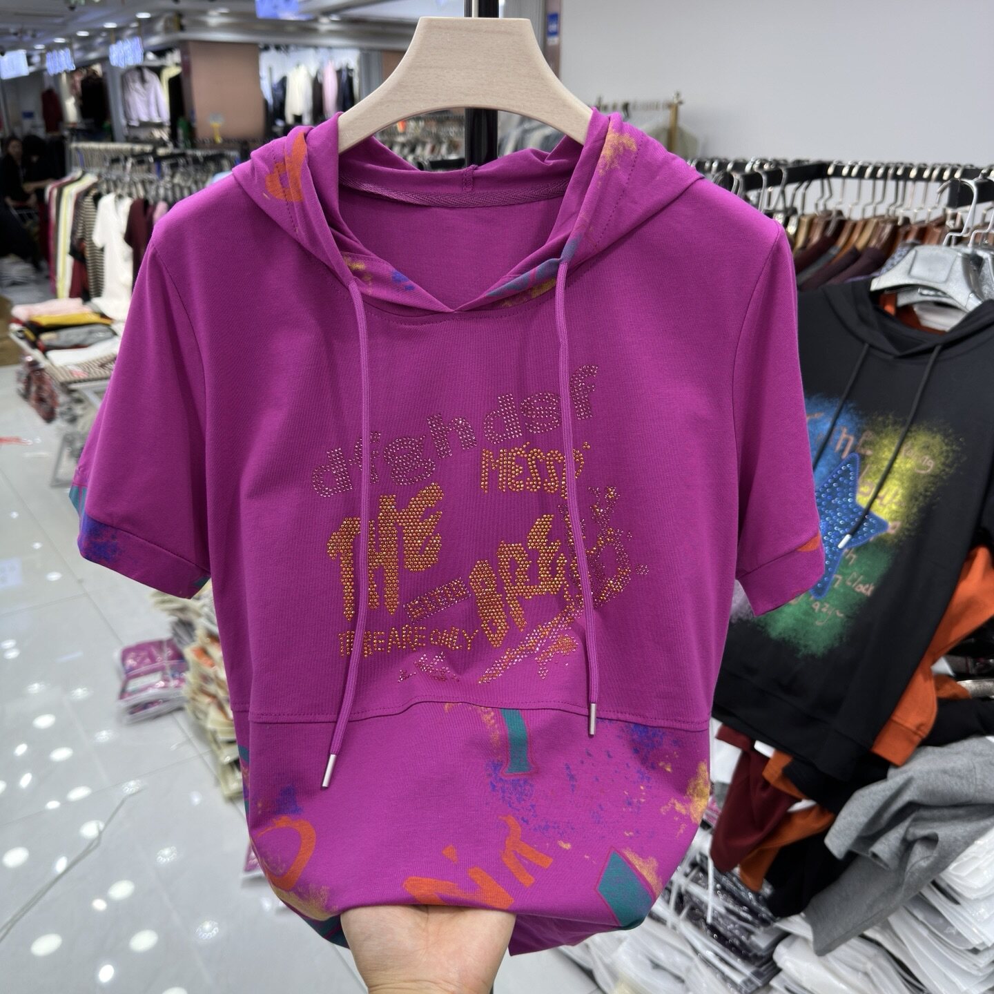 休闲妈妈装连帽套头烫钻印花短袖T恤夏季新款洋气中老年宽松体恤