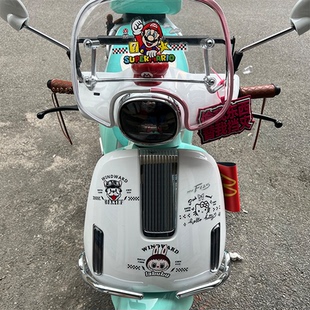 适用于本田NWF125摩托车前脸labubu装饰防水贴纸风挡马里奥贴画