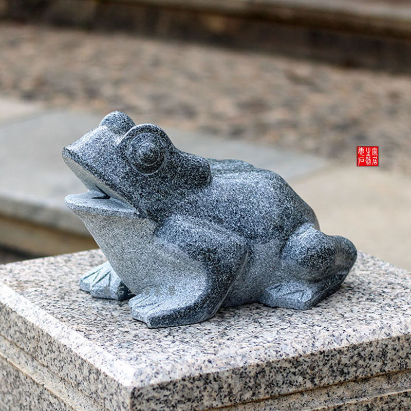 青蛙喷水石雕青蛙雕刻动物石雕景观喷水摆件创意工艺品手工石哈蟆
