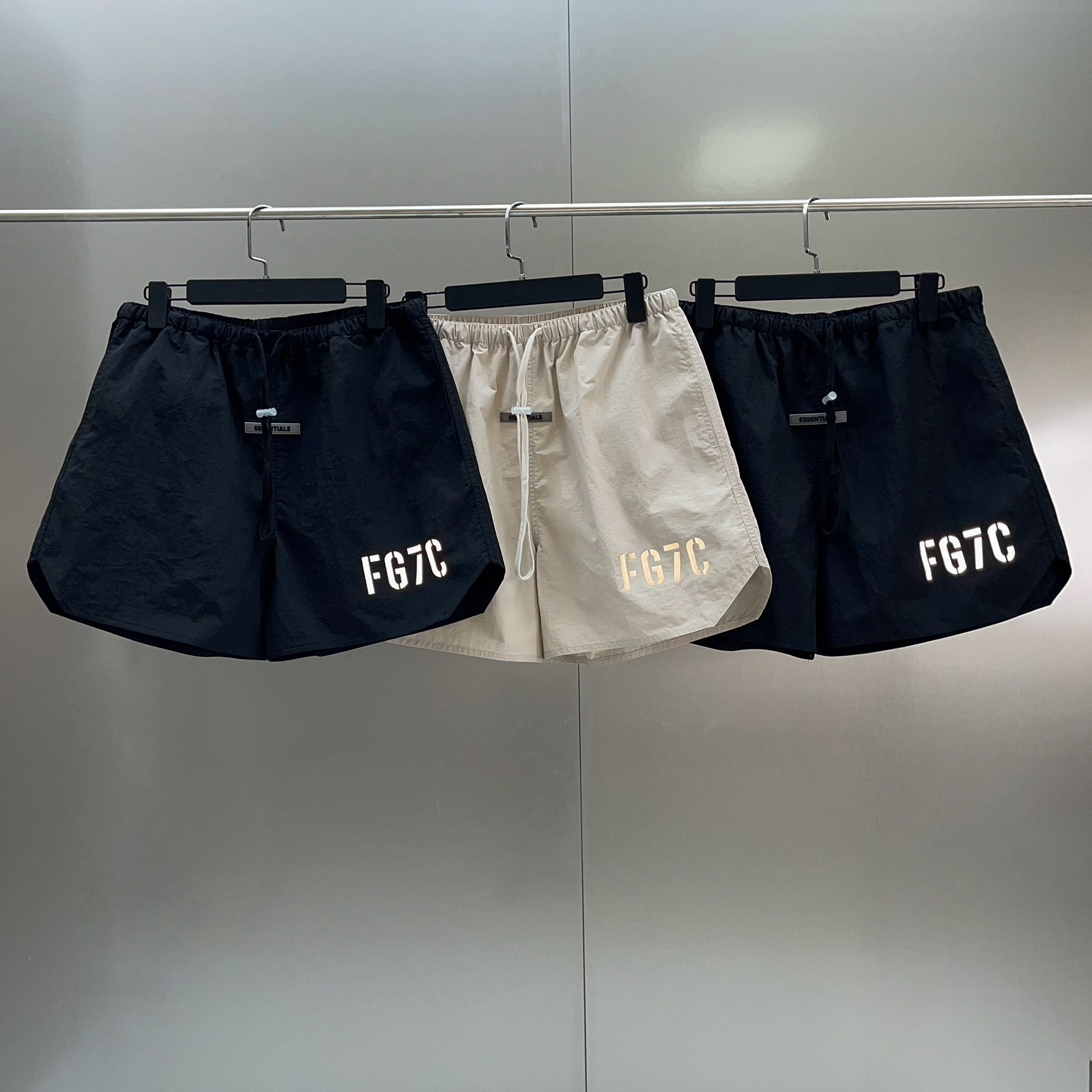 fog复线essentials反光fg7c短裤fear of god尼龙梭织速干沙滩裤男