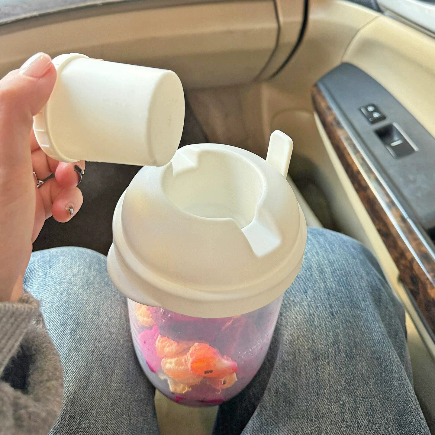 水果杯外带便携上班族减肥沙拉杯车载随手杯早餐带叉子便当盒