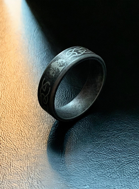 生命之树-古法钛钢窄款戒指做旧