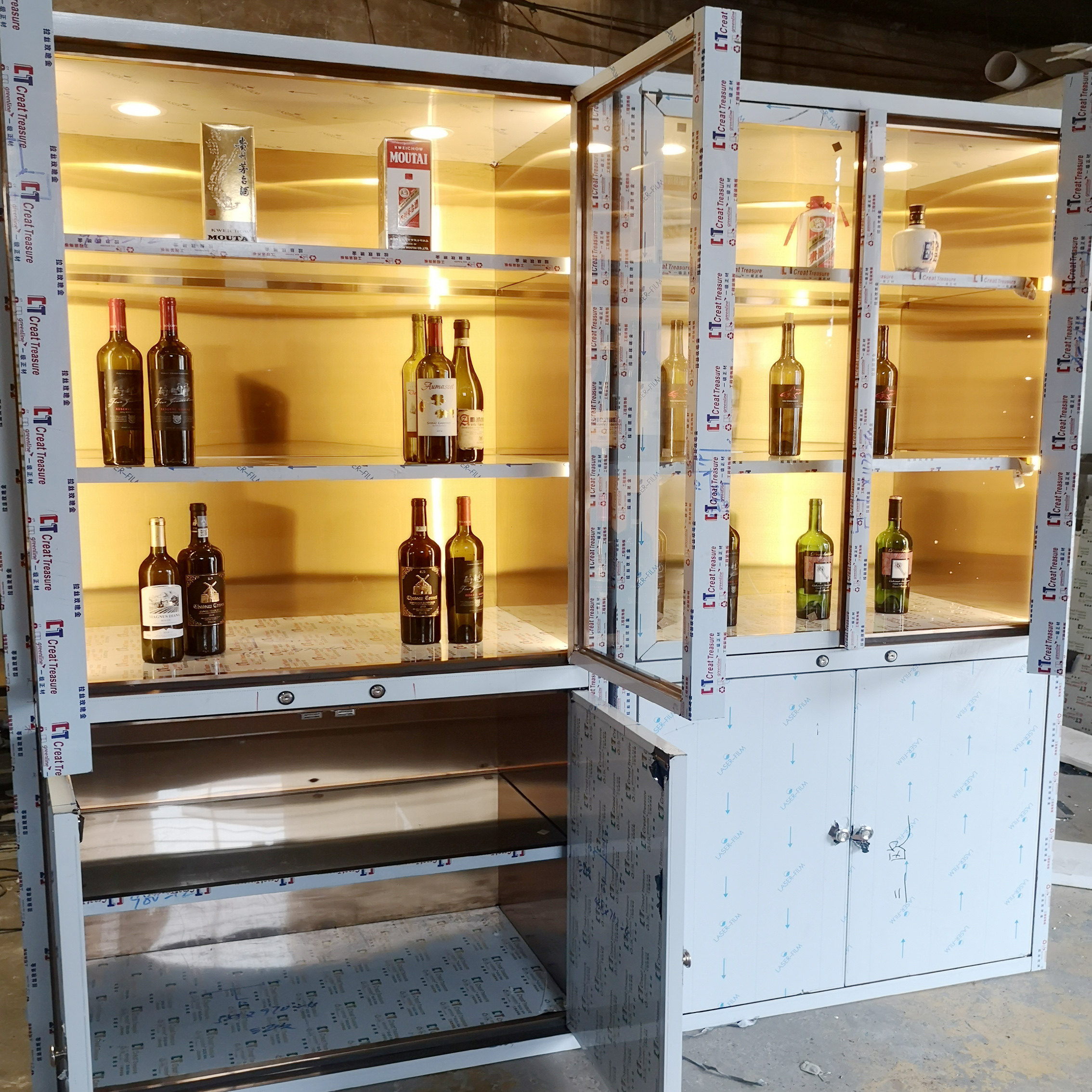 玫瑰金轻奢不锈钢酒柜装饰展示