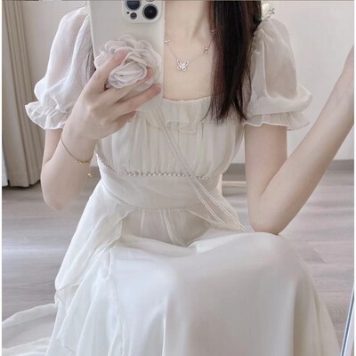 法式方领甜美温柔仙女风