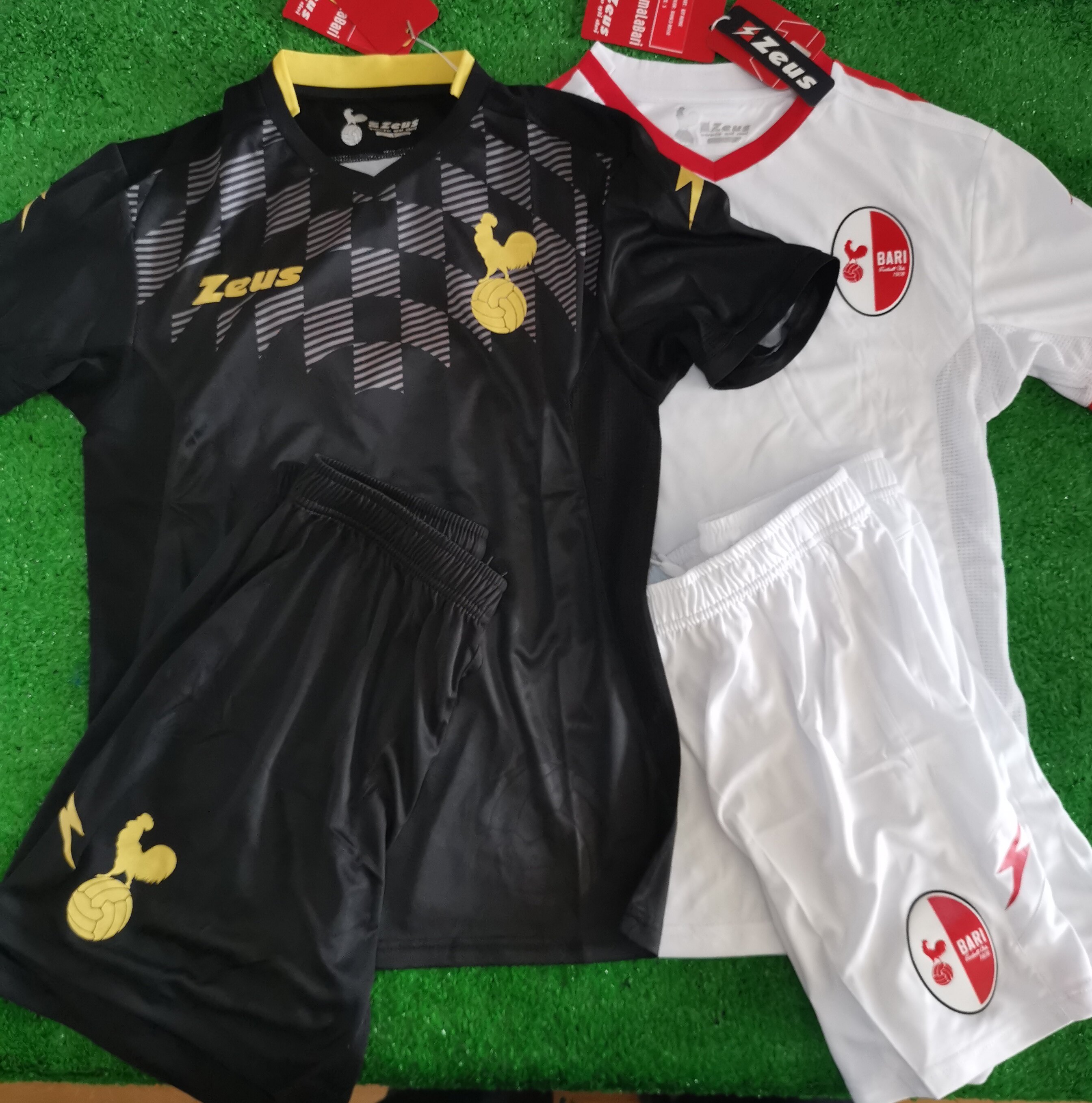 zeus 意大利 巴里队 足球短袖冷门球衣短裤运动套装 s码 带暗纹