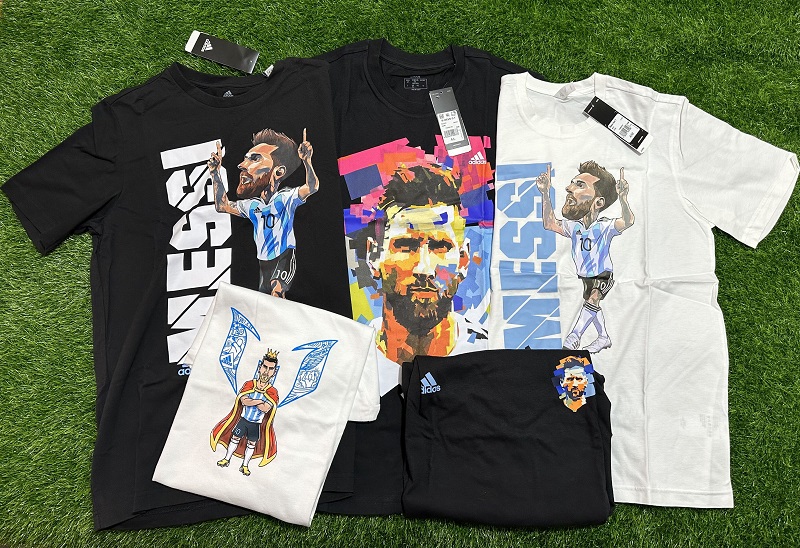 Adidas 阿迪达斯 梅西 messi 联名足球球迷卡通印花短袖T恤