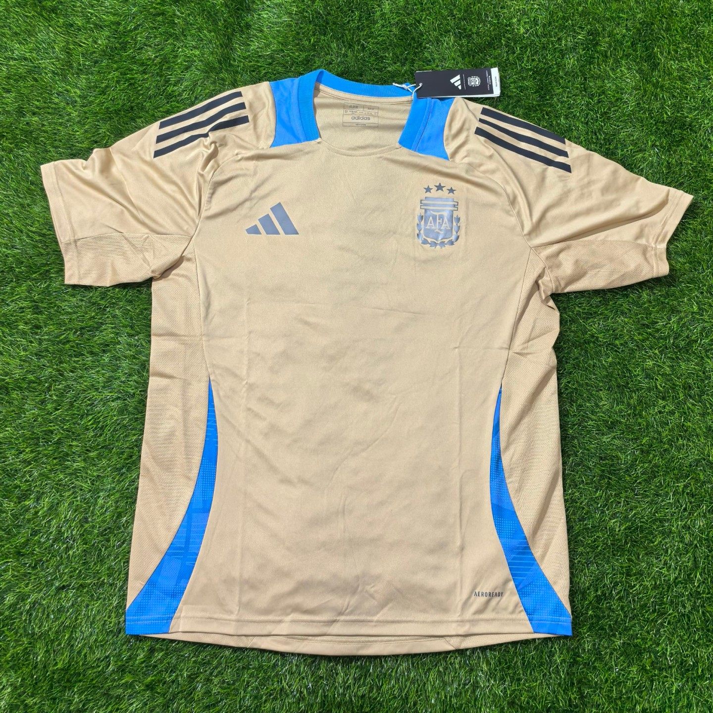 Adidas 阿根廷 2024美洲杯球员版赛前足球训练服球衣 iq0816