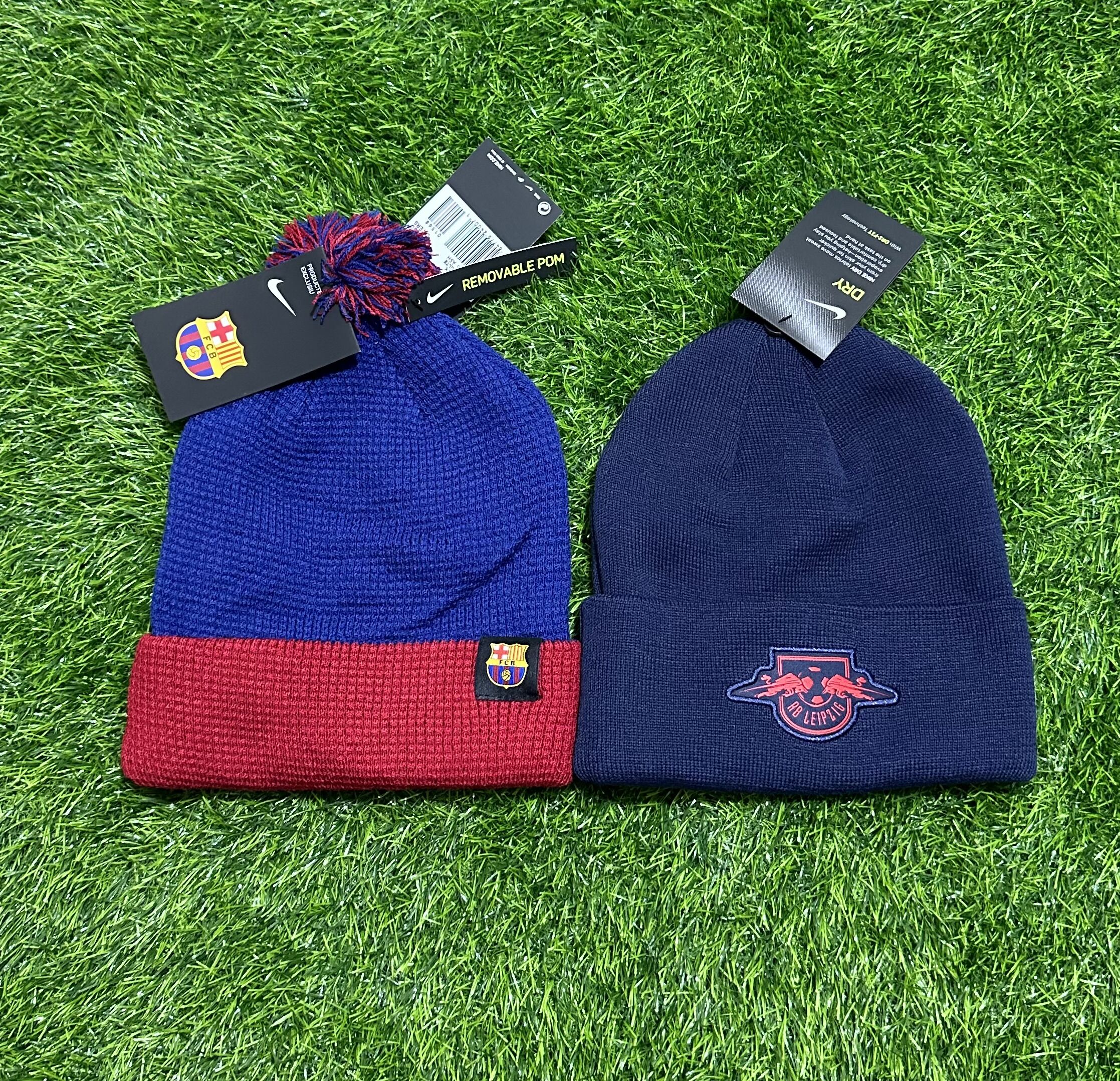 Nike足球冷帽巴萨莱比锡红牛