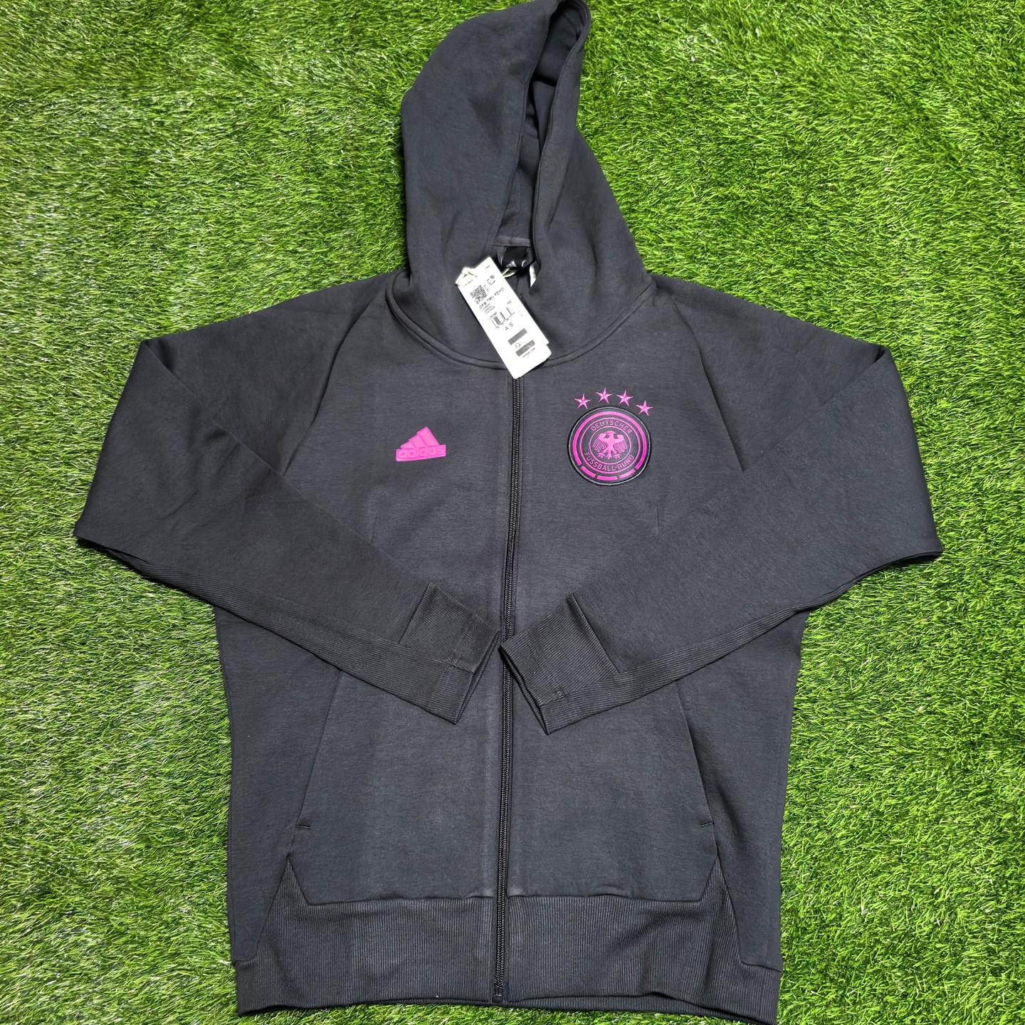 Adidas 德国国家队2024欧洲杯高端旅行夹克足球训练外套 iu2096