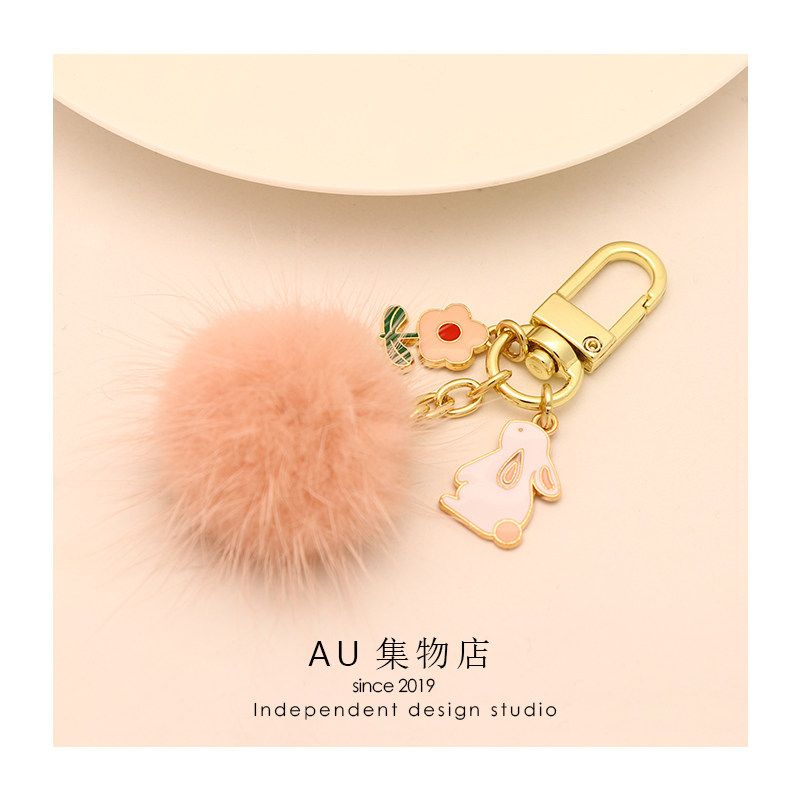 AU原创超可爱少女心日系玉兔小花水貂毛球短款腕带手机链包包挂件