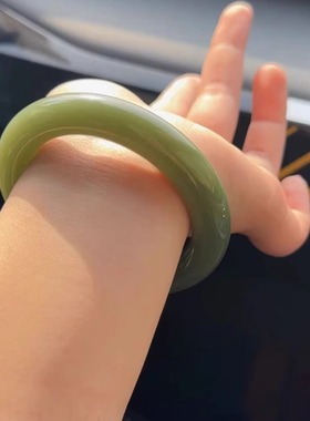 【郑姐和田玉】俄罗斯碧玉鸭蛋青手镯万能链接 私拍无效