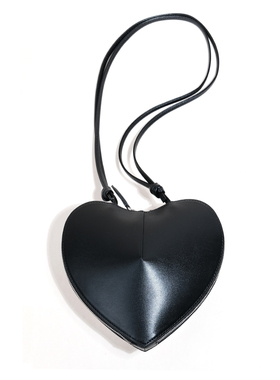 小众设计爱心包女黑色漆皮单肩斜挎包时尚潮流手提包