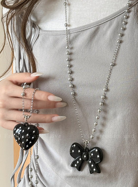 韩系黑色波点蝴蝶结珍珠毛衣链
