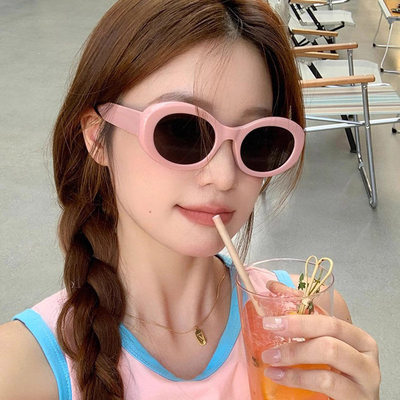 粉色边框多巴胺椭圆防晒墨镜女