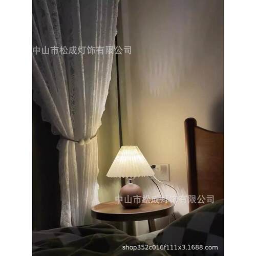陶瓷系列台灯卧室百褶覆古实木书房起夜夜灯温馨浪漫床头灯