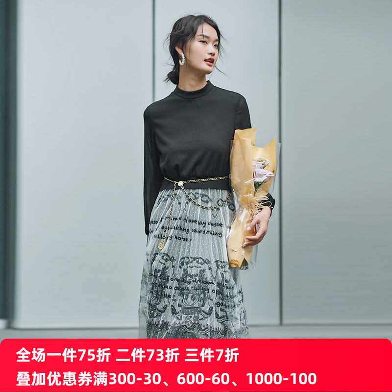 杨门长袖连衣裙黑白色拼接裙中长款半高领通勤裙2025春季A字裙子
