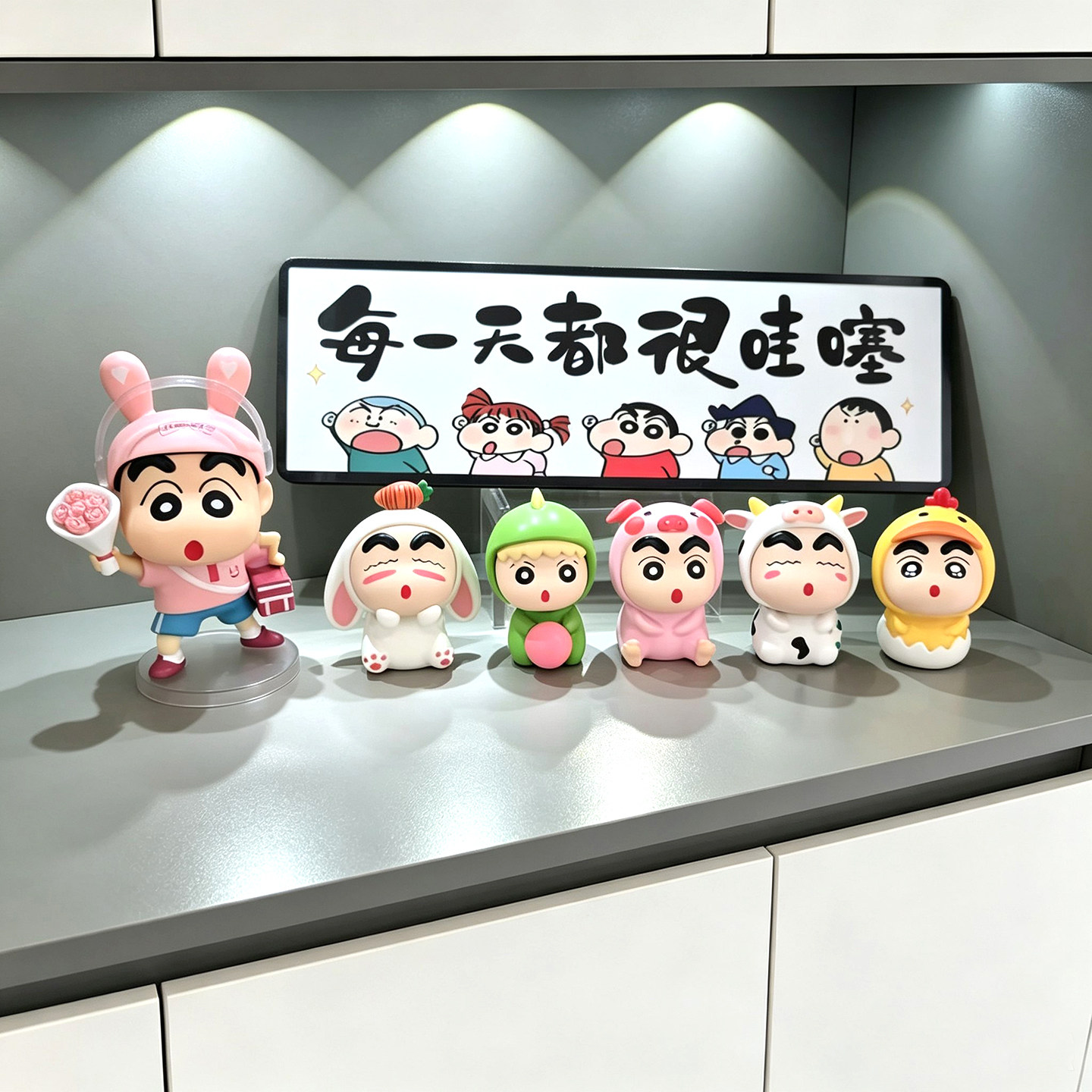 蜡笔小新入户玄关摆件