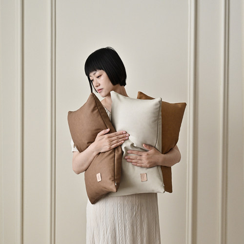 UCK简约纯色长方形抱枕