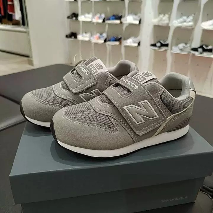 NB小童魔术贴运动鞋轻便学步鞋