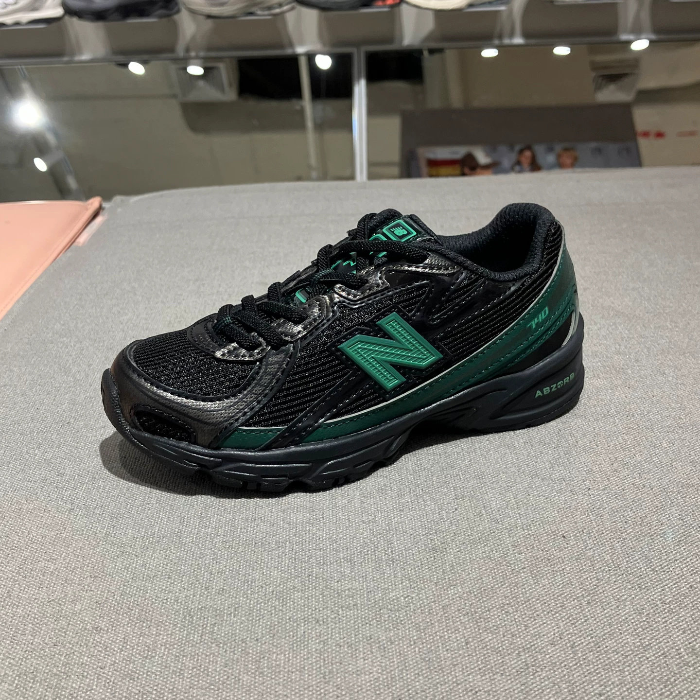 NB男童冬新款舒适耐磨运动鞋