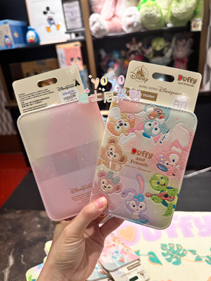 香港迪士尼 玲娜贝儿星黛露达菲熊雪莉玫olu七宝卡通护照证件卡包