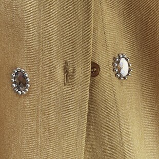 S家吴千语~款法式2024秋冬潮线B港风镶钻灯芯绒领免打理短款外套