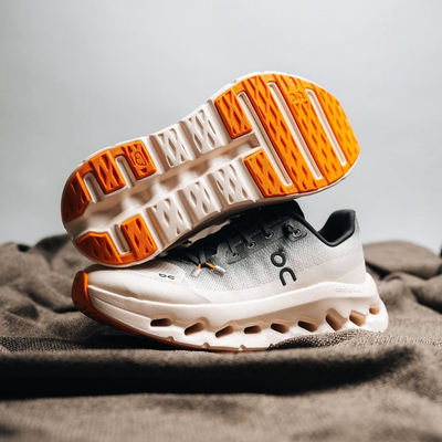 代购On Cloudtilt 昂跑时尚新款镂空中底缓震跑鞋女子前卫百搭运