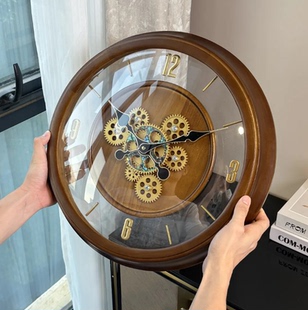 高级感齿轮挂钟艺术静音客厅家用钟表复古挂墙时钟2025新款 石英钟